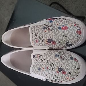 Slide on milti-color Guess women's shoes.